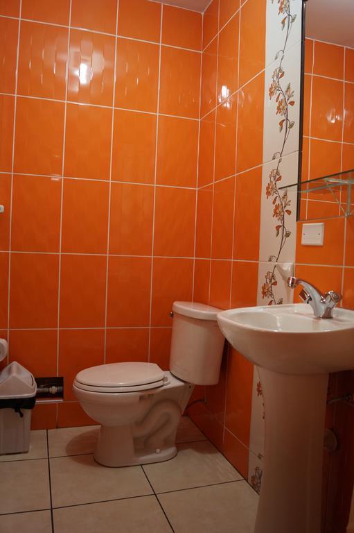 Hotel Los Gladiolos カハマルカ エクステリア 写真