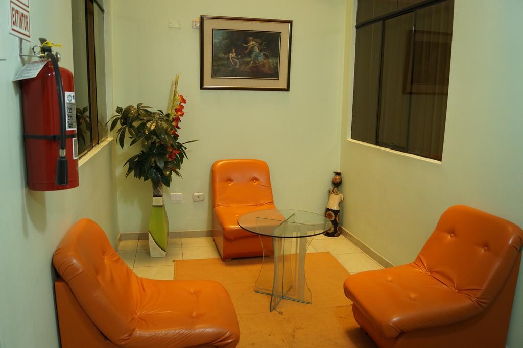 Hotel Los Gladiolos カハマルカ エクステリア 写真