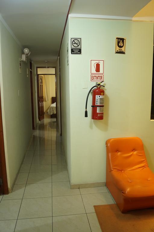 Hotel Los Gladiolos カハマルカ エクステリア 写真