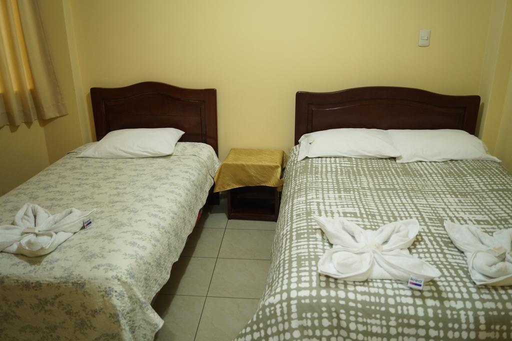 Hotel Los Gladiolos カハマルカ エクステリア 写真