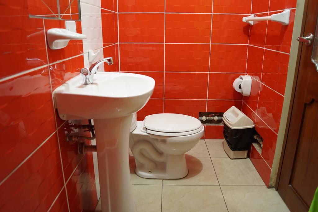 Hotel Los Gladiolos カハマルカ エクステリア 写真