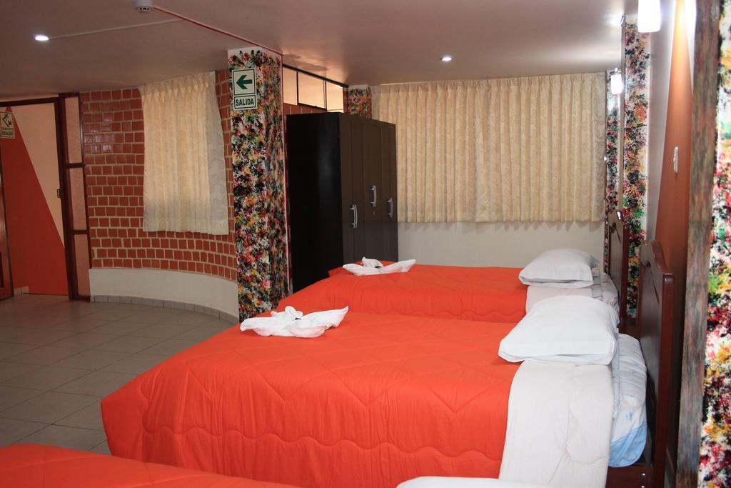 Hotel Los Gladiolos カハマルカ エクステリア 写真