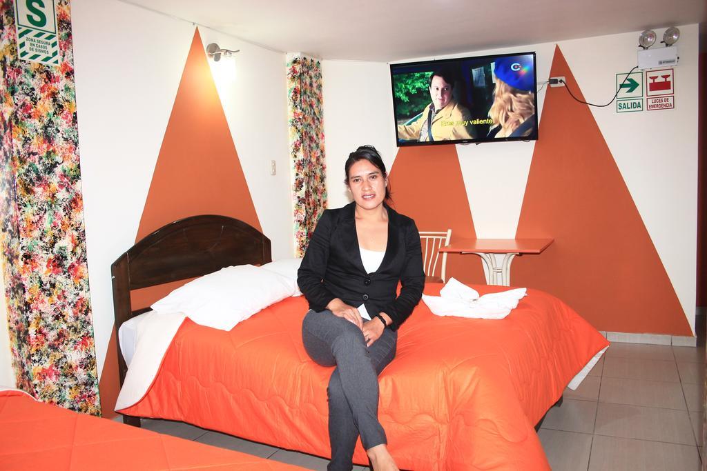 Hotel Los Gladiolos カハマルカ エクステリア 写真